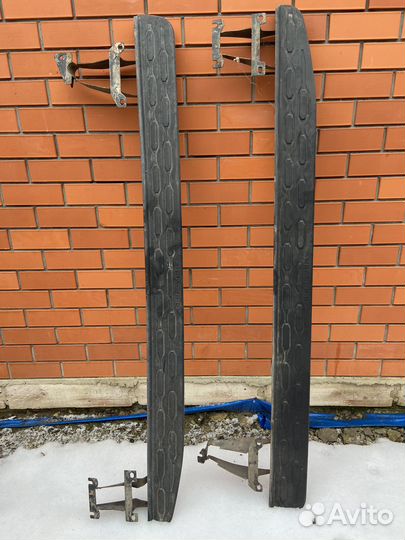 Боковые подножки Lend Rover