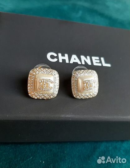Серьги Chanel