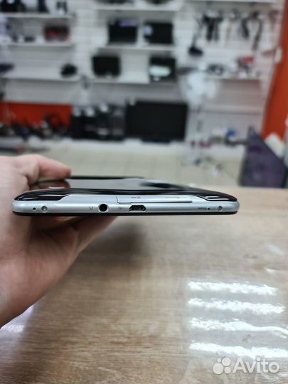 Планшет мегафон Login 2