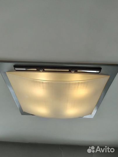 Светильник потолочный