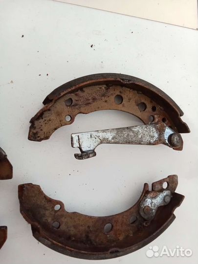 Колодки тормозные б/у Volkswagen Golf 2, Jetta 2