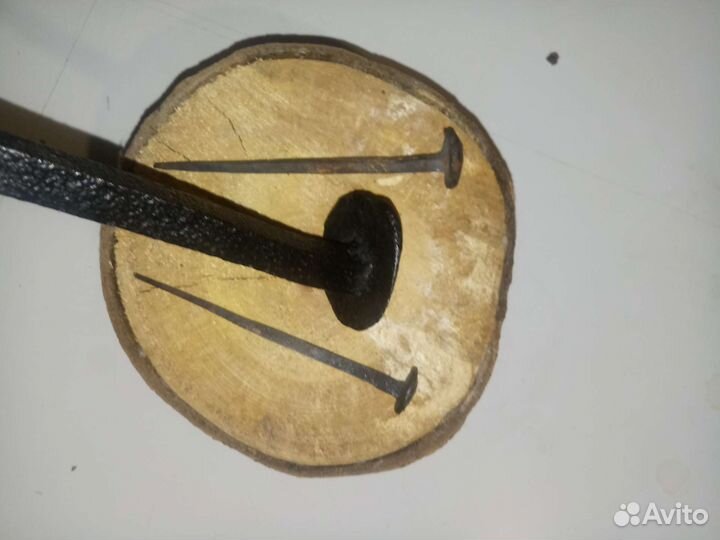 Гвоздь кованый старинный огромный