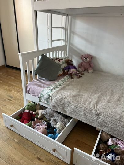 Двухъярусная кровать бу с матрасами