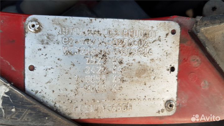 Разбор на запчасти Peugeot 206