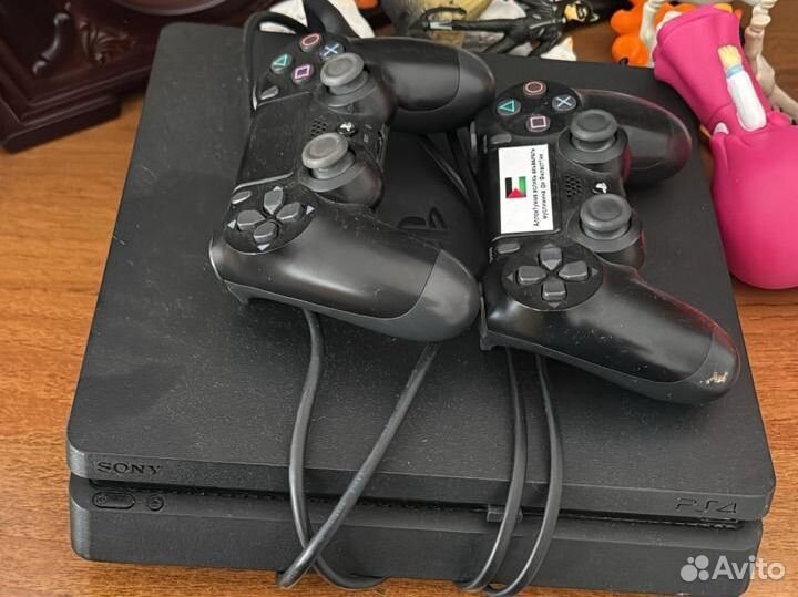 Sony PS4 slim 1tb