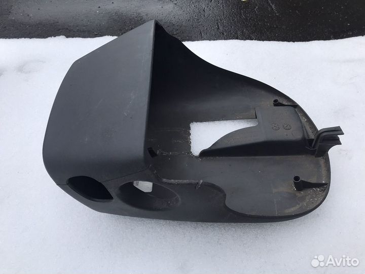 Подрулевой кожух Renault Logan
