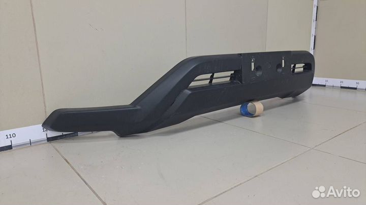 Накладка переднего бампера Toyota Hilux Pick Up