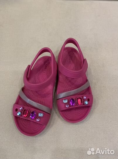Сандали crocs