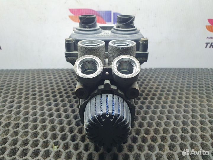 Кран тормозной главный Man TGA, Man TGS, Man TGX