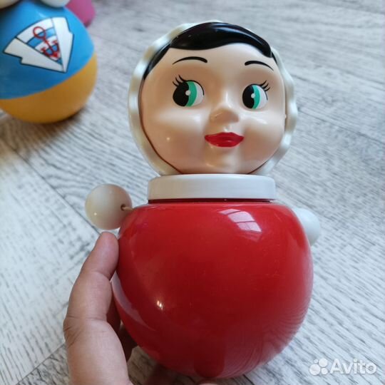 Неваляшка, пирамидка, юла