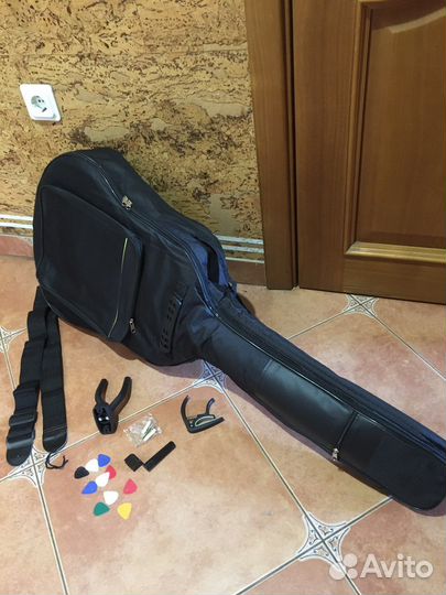 Чехол для акустической гитары и все аксессуары