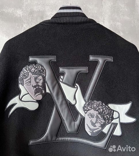 Бомбер куртка Louis Vuitton