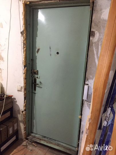 Дверь входная металлическая