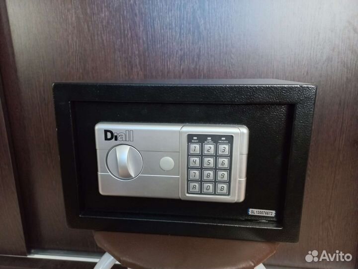Сейф Diall