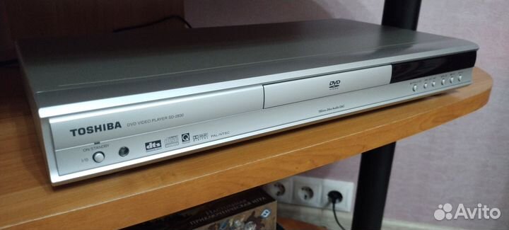 DVD проигрыватель Toshiba SD-2830SR