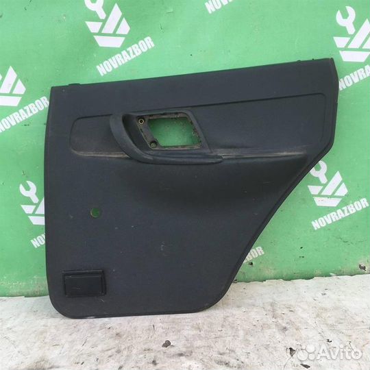 Обшивка двери комплект Фольксваген Поло