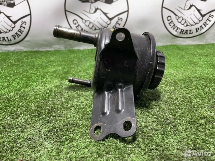 Бачок гидроусилителя руля Toyota Land Cruiser