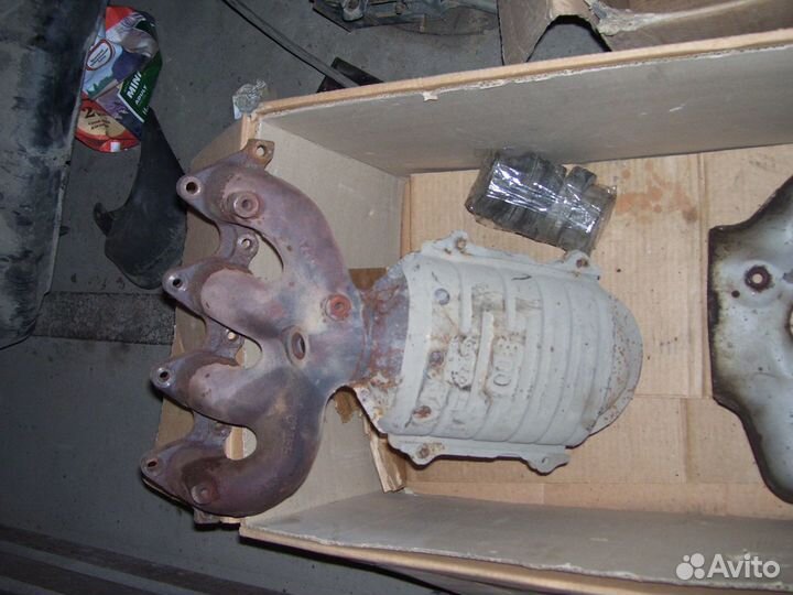 Хендай элантра XD коллектор с катализатором