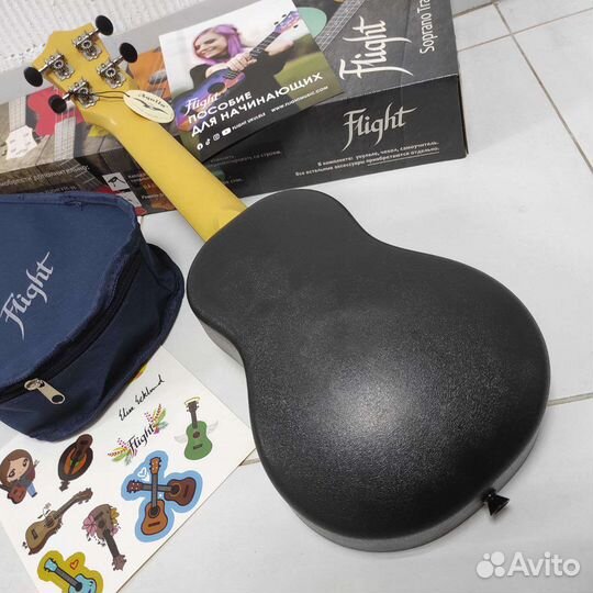 Укулеле flight сопрано новая с чехлом, самоучителе