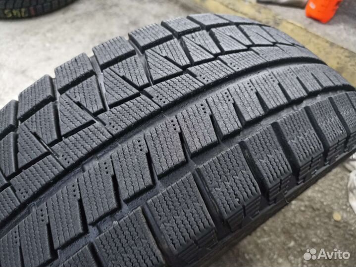 Bridgestone Blizzak Revo GZ 205/55 R16