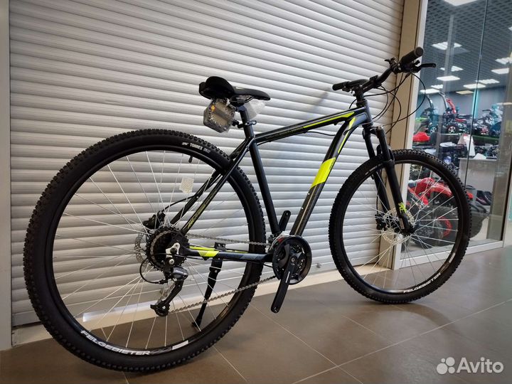 Велосипед Stinger Graphite Pro 29