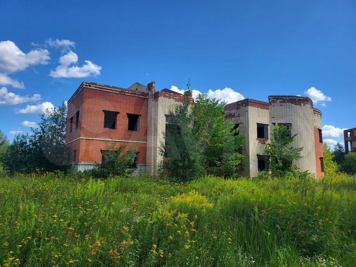 Здание 2000 м²