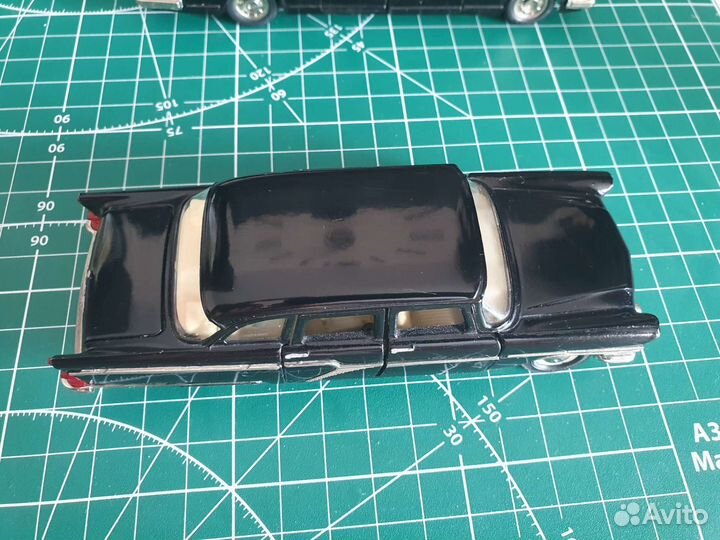 Модель автомобиля газ-13, 1:43 А15, СССР