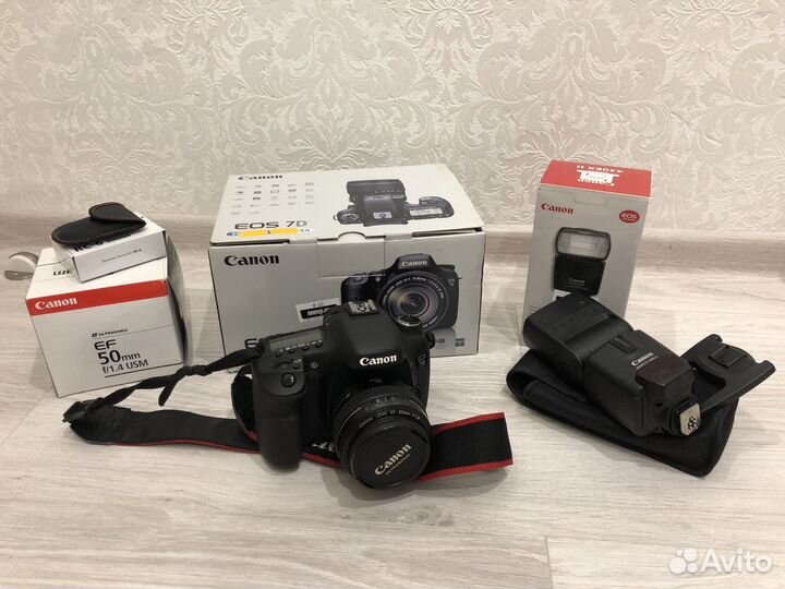 Продам Canon 7d + объектив ef 50mm f/1.4 USM компл