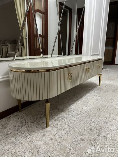 Тумба под телевизор