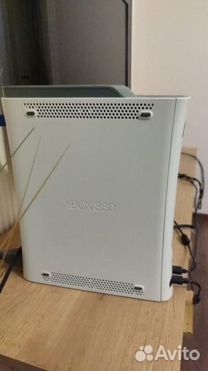 Приставка xbox 360 белая 500GB