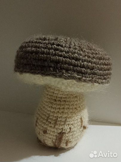 Вязаная игрушка гриб ручная работа