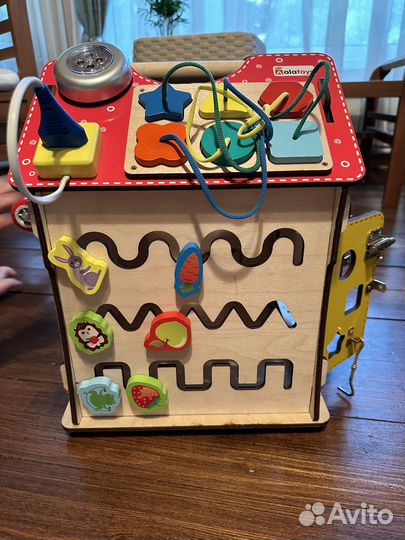 Бизиборд домик со светом большой