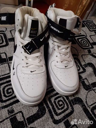 Кроссовки nike