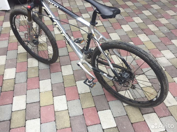 Велосипед cube