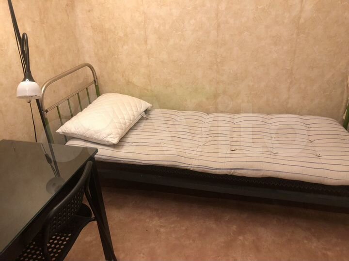 Комната 7 м² в 5-к., 2/6 эт.