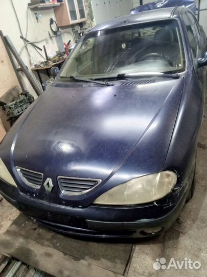 Рено Меган 1 2000г 1.4 16кл МКПП