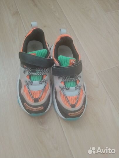 Кроссовки для девочки