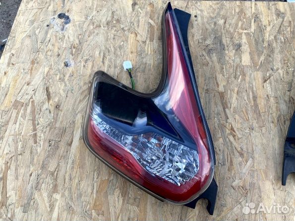 Фонарь в крыло задний левый Nissan Juke