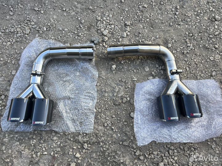 Раздвоенный выхлоп Audi Q8 Ауди SQ8