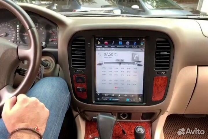 Кредит, Tesla для Toyota LC100, LX470 1998 - 2002