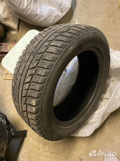 Kumho I'Zen KW22 225/55 R17