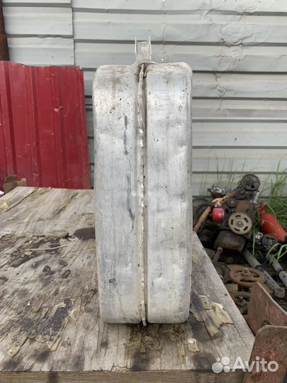 Продам канистру алюминиевую