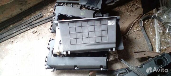 Hyundai grand starex бардачок