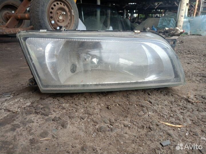 Фара правая Nissan Almera N15 хэтч GA14DE 1998