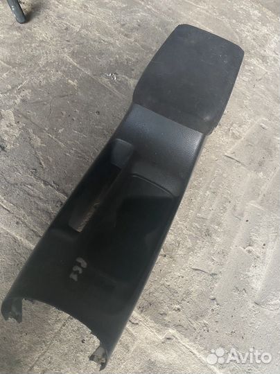 Подлокотник lancer 9