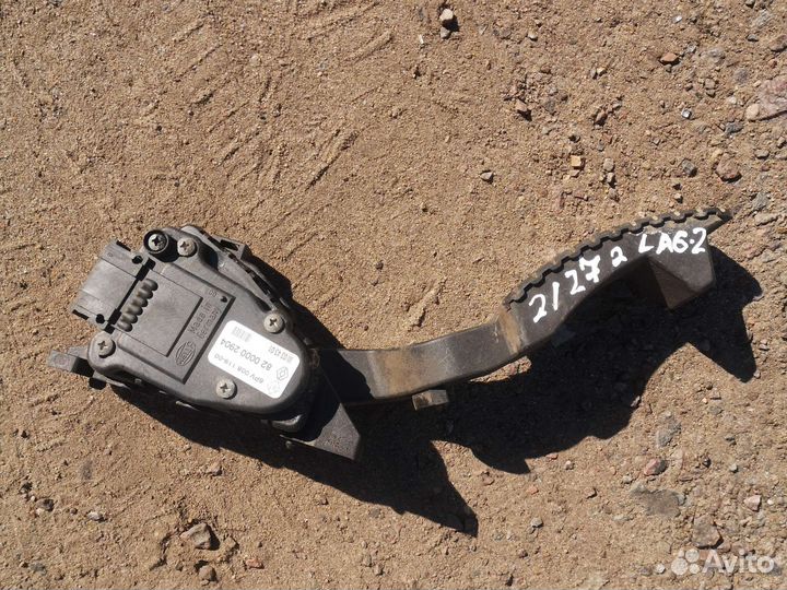 Педаль газа Laguna 2