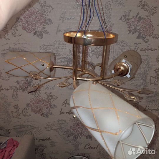 Люстра потолочная бу