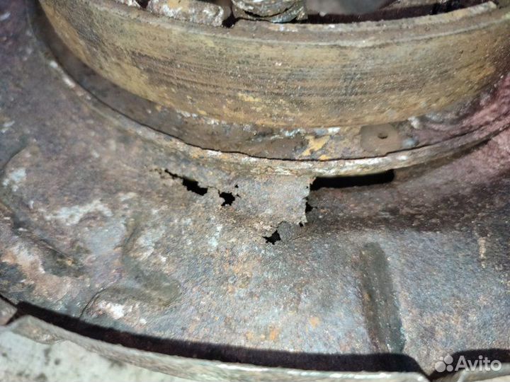 Диск опорный задний левый Kia Ceed ED G4FC 2008