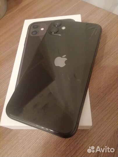 iPhone 11, 64 ГБ