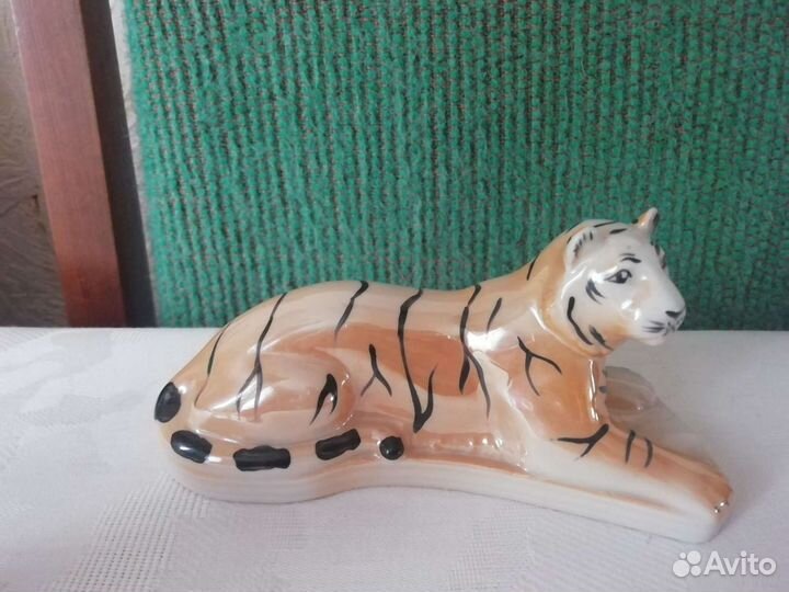 Фигурка Тигра